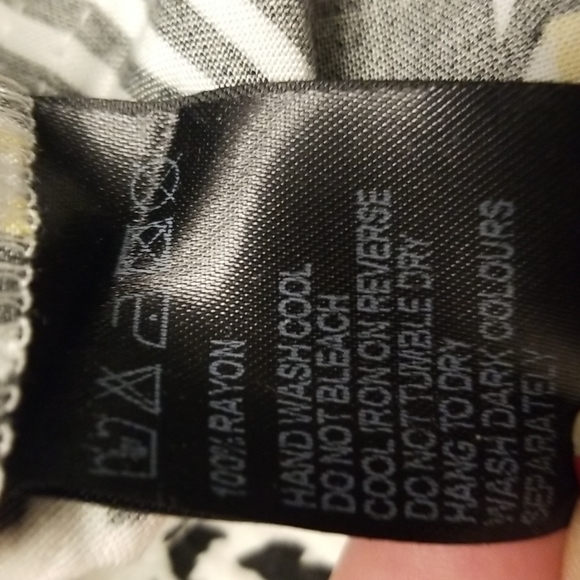 Mags & Pye rayon joggers. Size small. Like new condition. - Picture 9 of 9